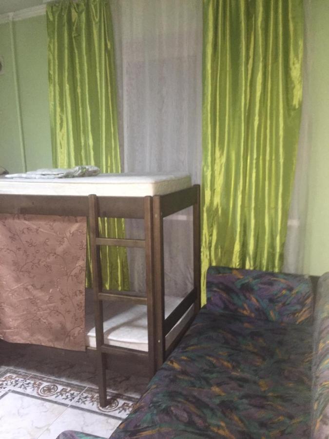 Ararat-Shulyavskaya Hostel Kiev Bagian luar foto
